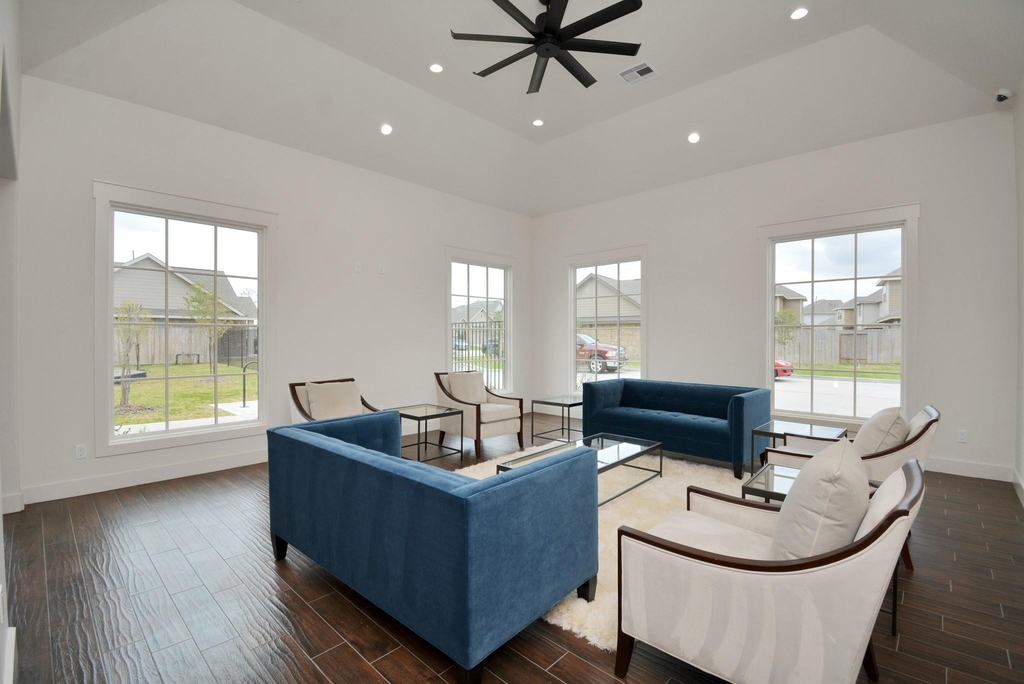15826 Menlow Bend Drive - Photo 35