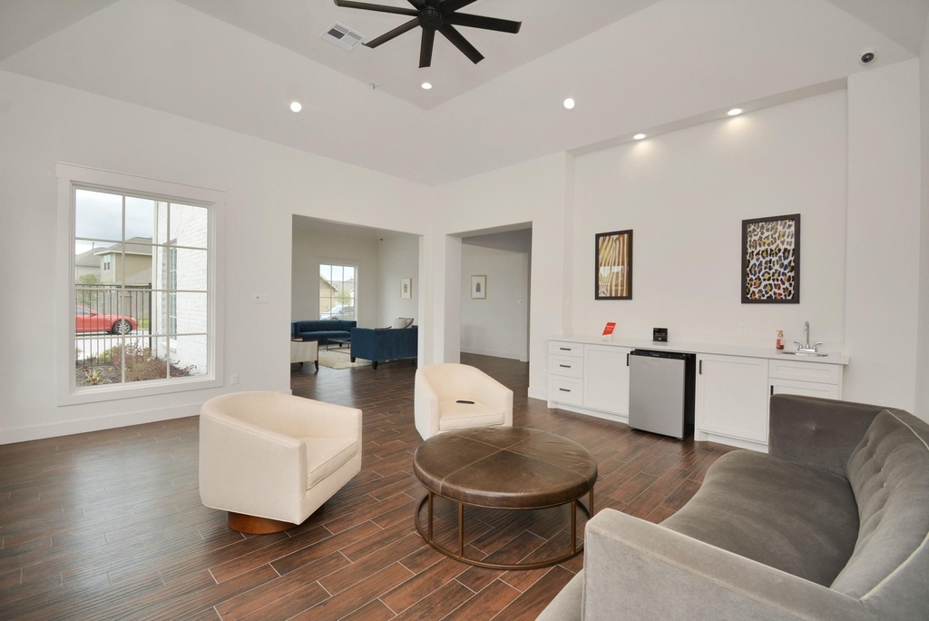 15826 Menlow Bend Drive - Photo 31
