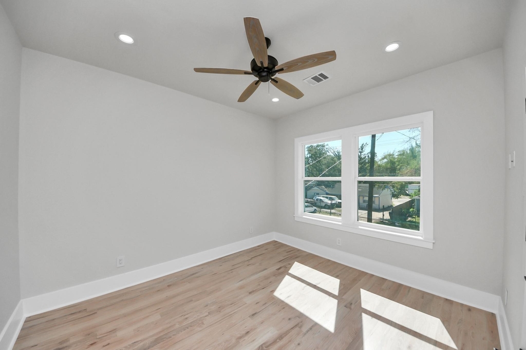 6312 Milwee Street - Photo 11