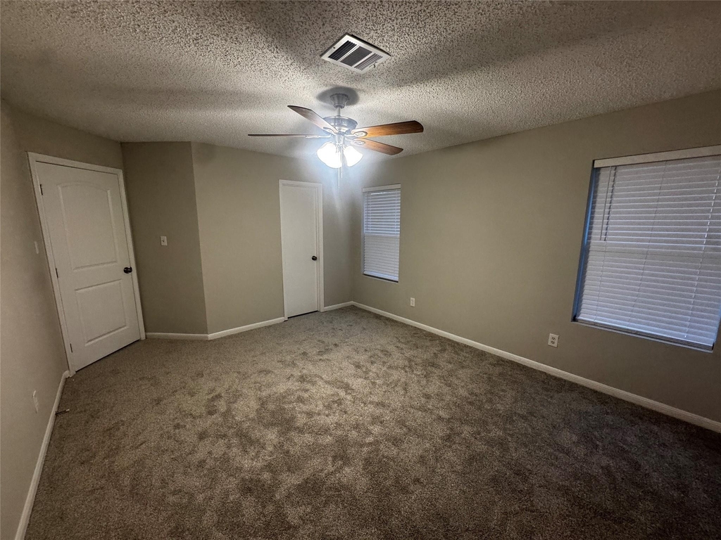 591 Spruce Drive - Photo 12
