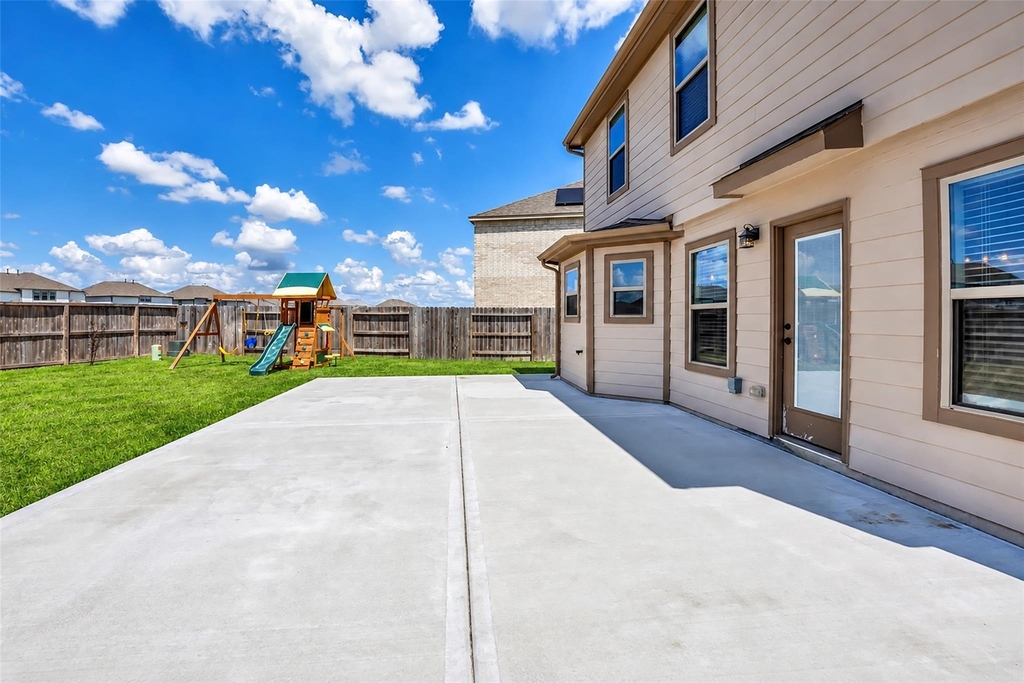 21278 Harbor Shore Drive - Photo 32