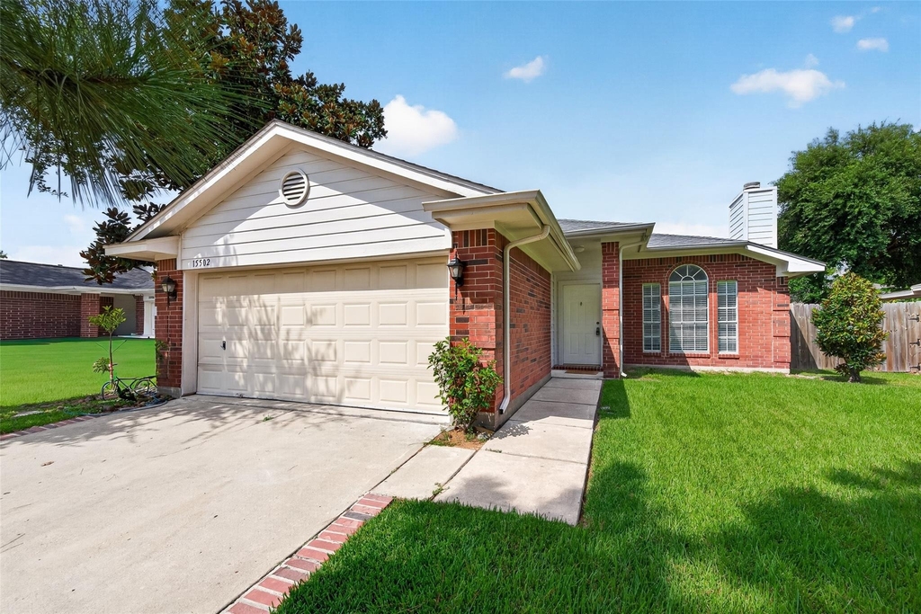 15502 Prairie Oaks Drive - Photo 1