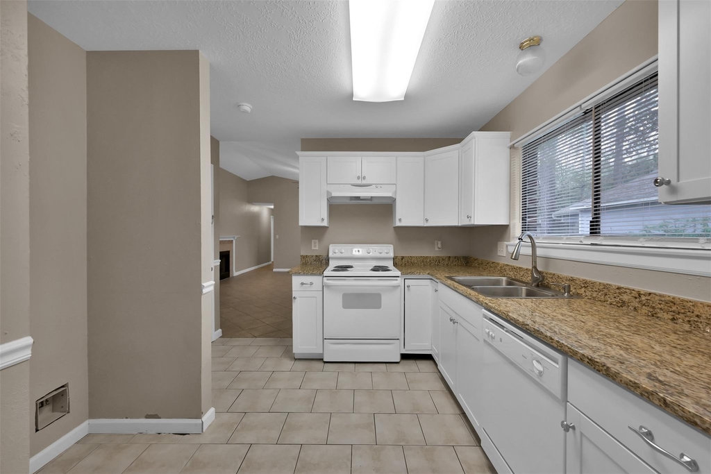 93 W High Oaks Circle - Photo 9