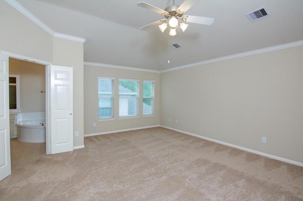 62 E Pipers Green Street - Photo 20