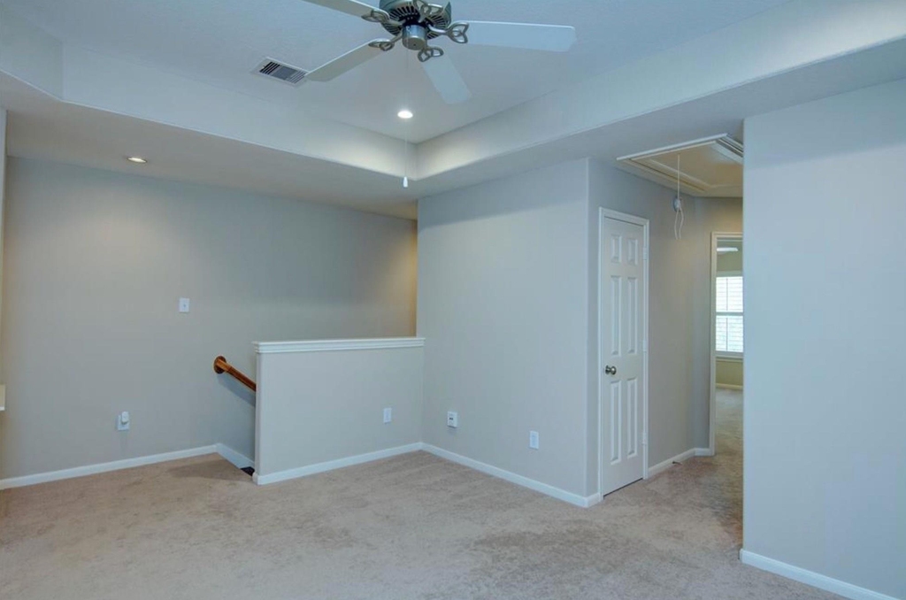 62 E Pipers Green Street - Photo 14