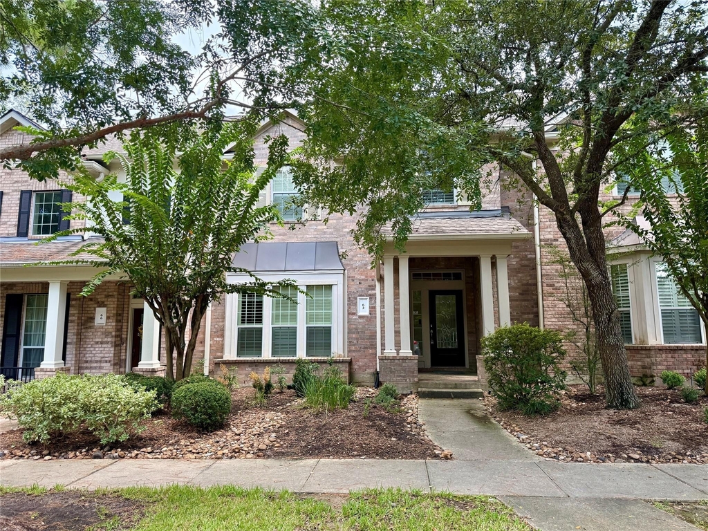 62 E Pipers Green Street - Photo 1