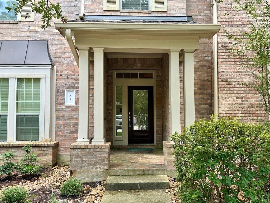 62 E Pipers Green Street - Photo 2
