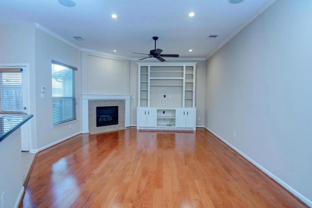 62 E Pipers Green Street - Photo 9