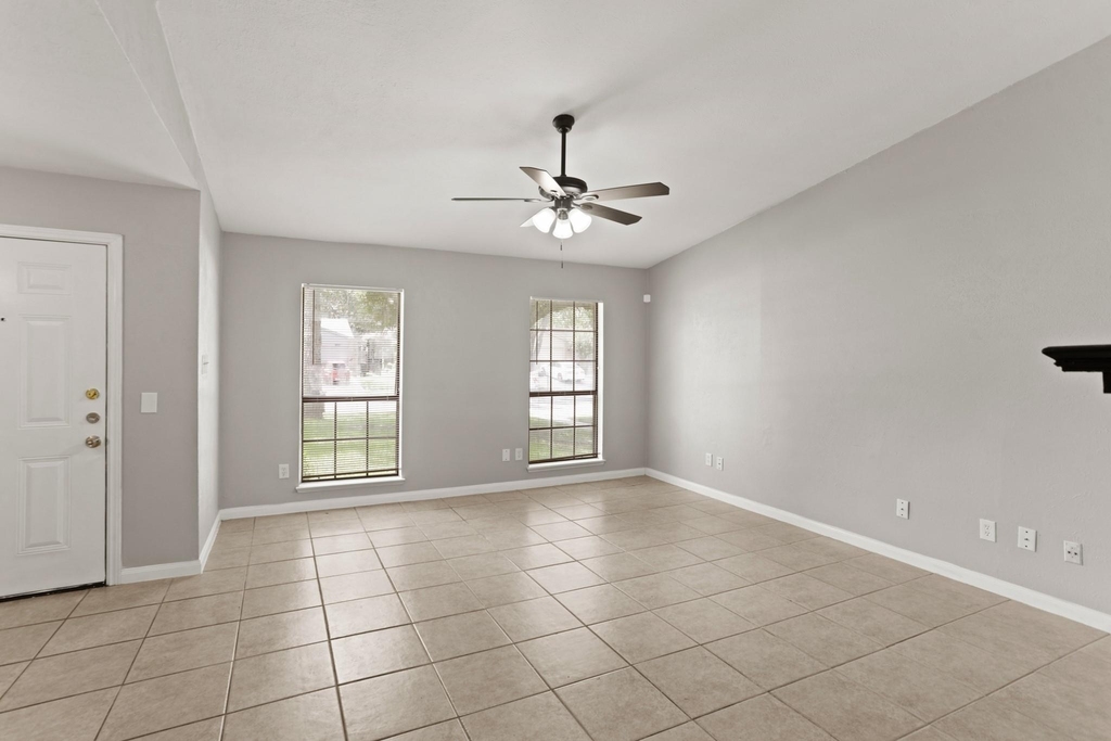6827 Gettysburg Drive - Photo 5
