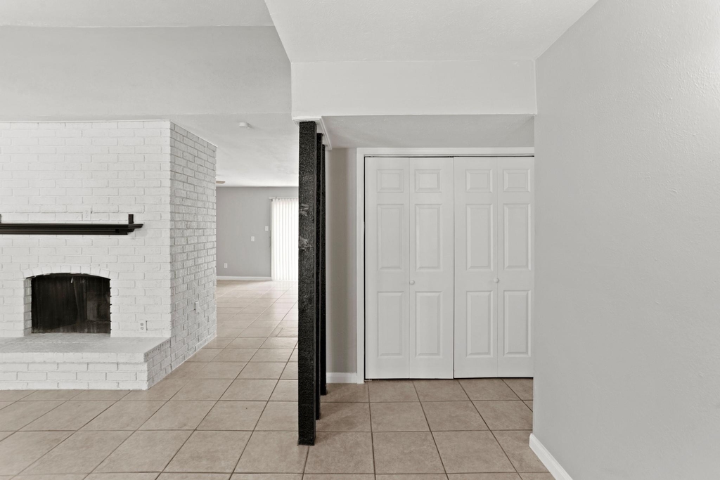 6827 Gettysburg Drive - Photo 2