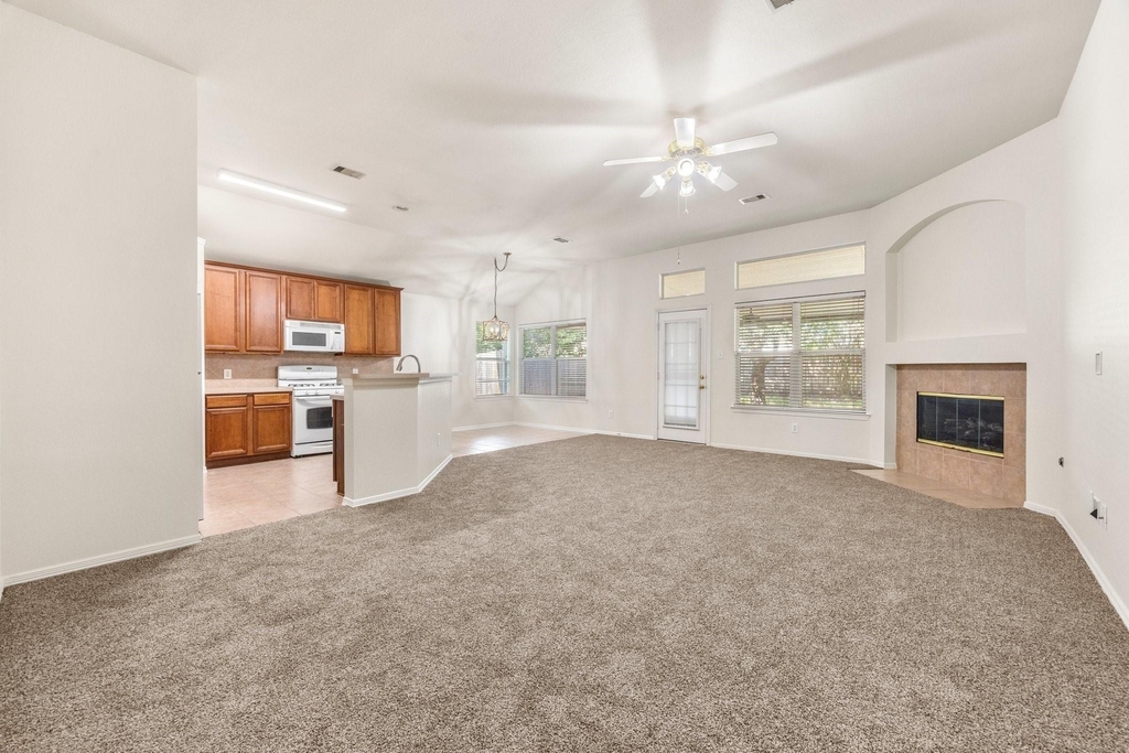 7815 Mary Katheryns Crossing - Photo 3