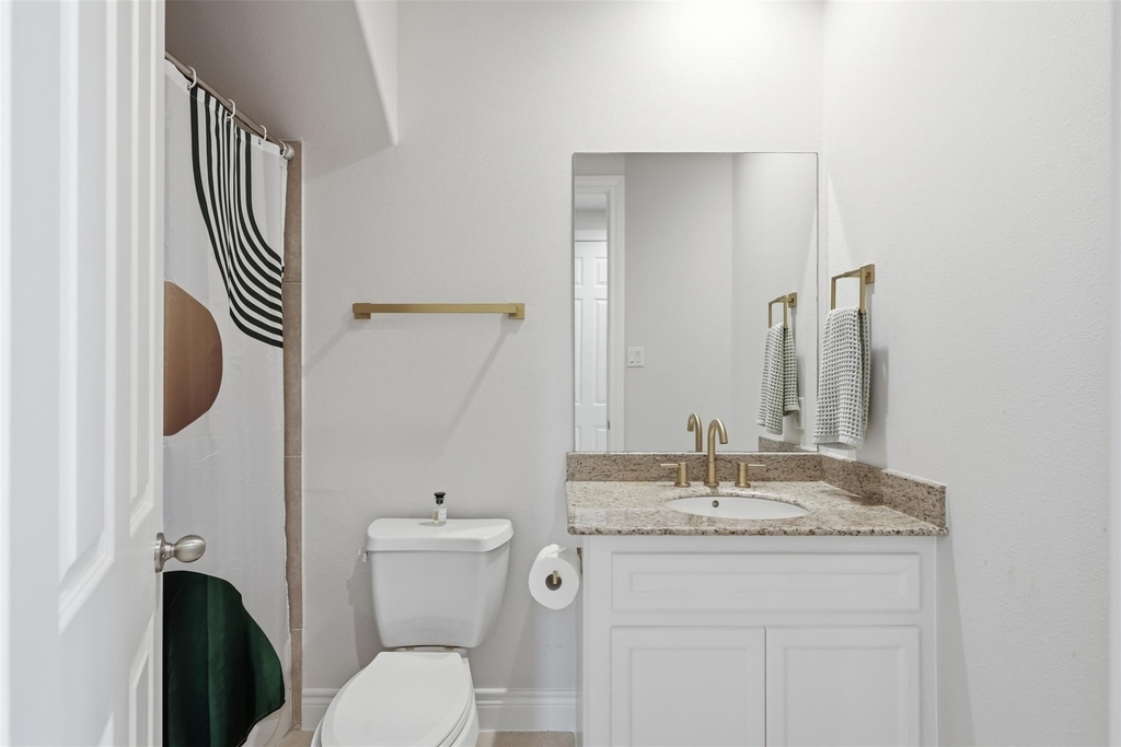 2513 Detering Street - Photo 4