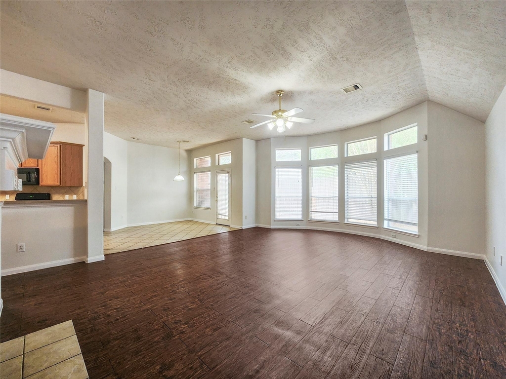 3536 Pine Valley Drive - Photo 2