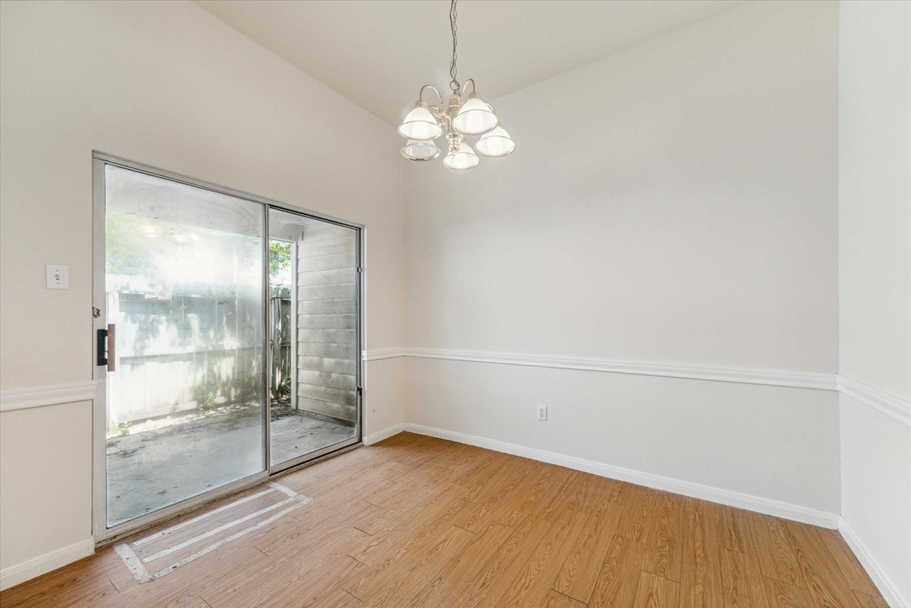 1806 Arbor Glen - Photo 2