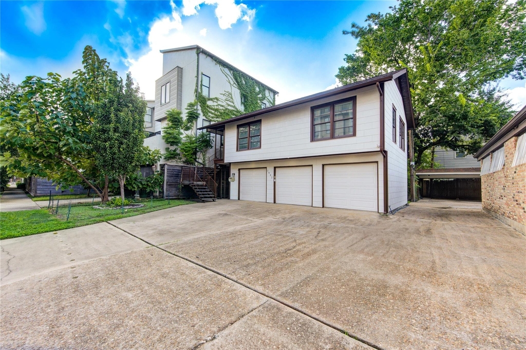 1932 W Bell Street - Photo 4