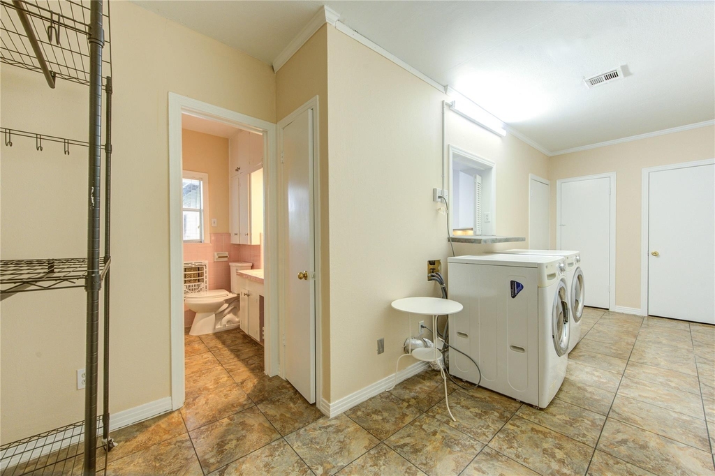 1932 W Bell Street - Photo 24