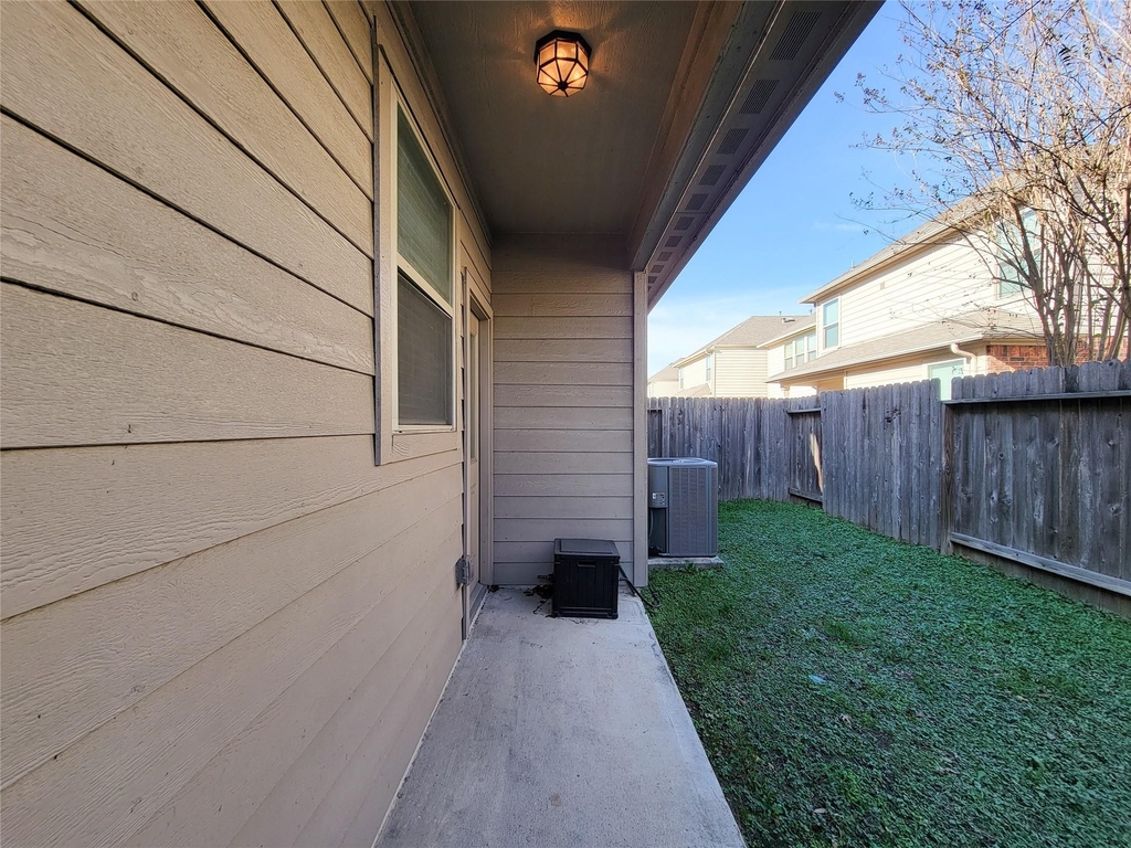 17018 Taffaine Drive - Photo 29