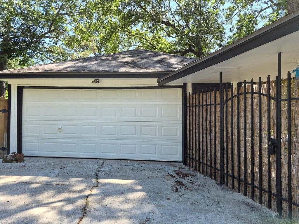 17518 Majestic Forest Drive - Photo 6