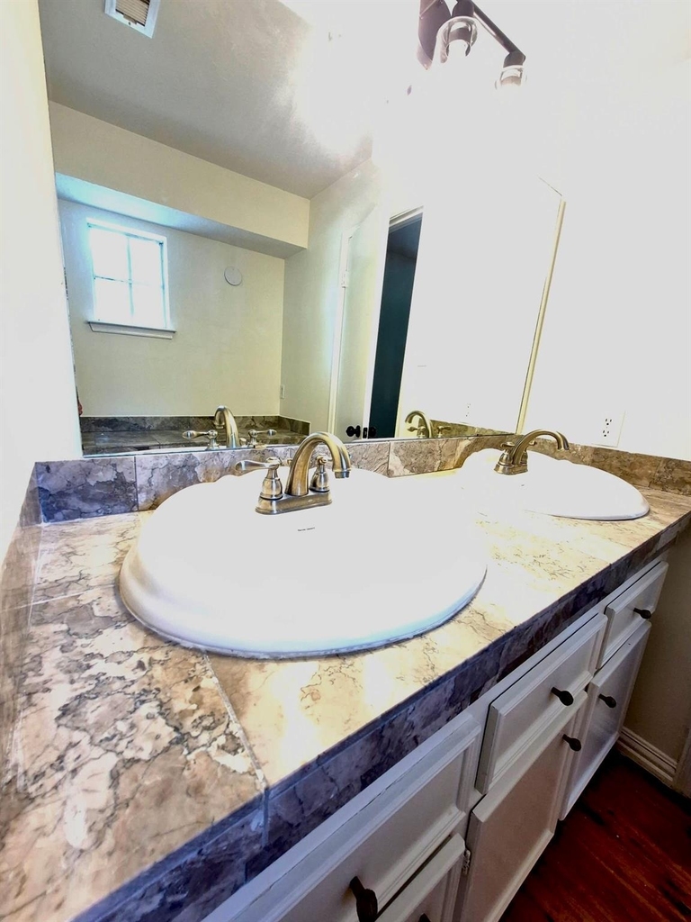 17518 Majestic Forest Drive - Photo 9