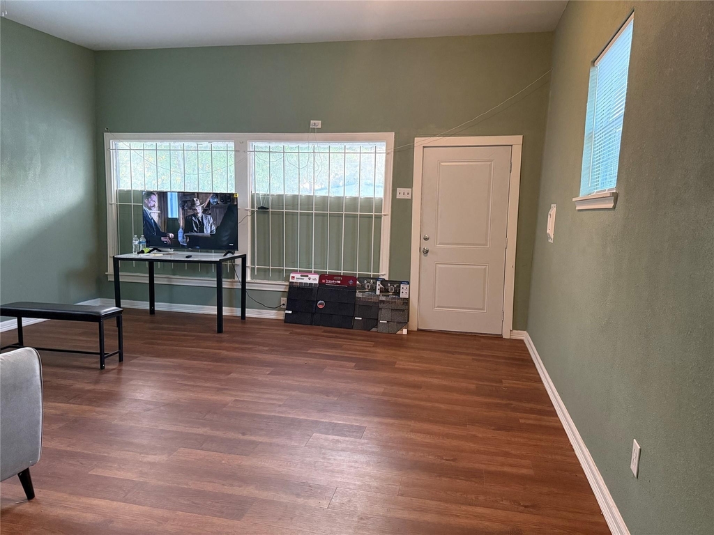6325 Cullen Boulevard - Photo 17