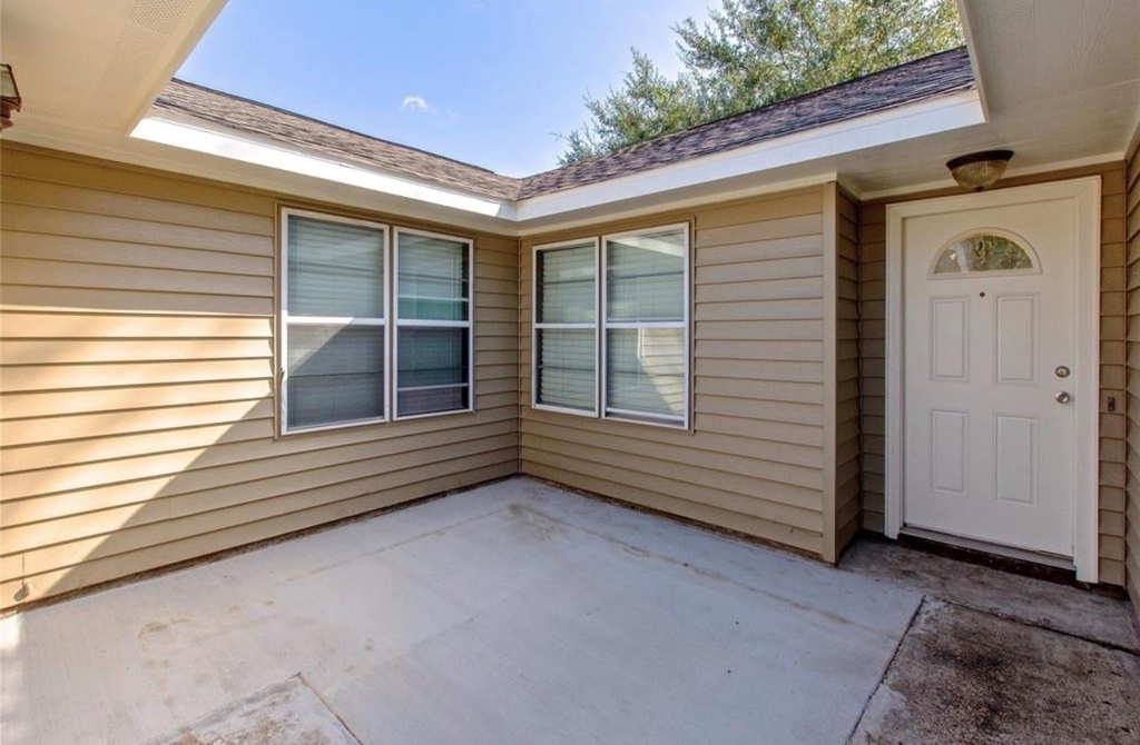 1342 Ambrosden Lane - Photo 3