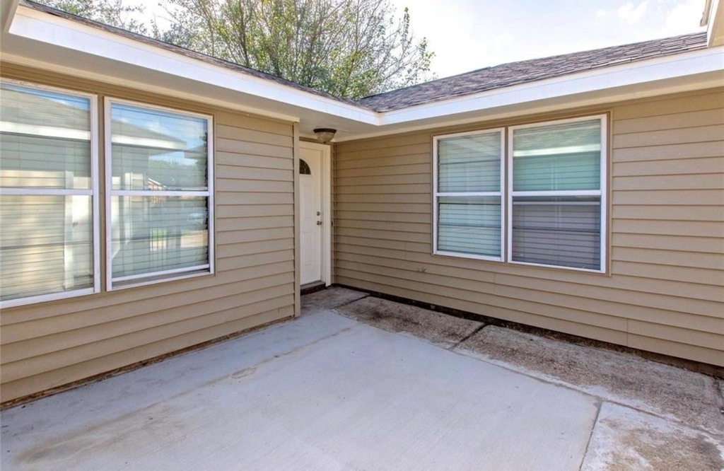 1342 Ambrosden Lane - Photo 4