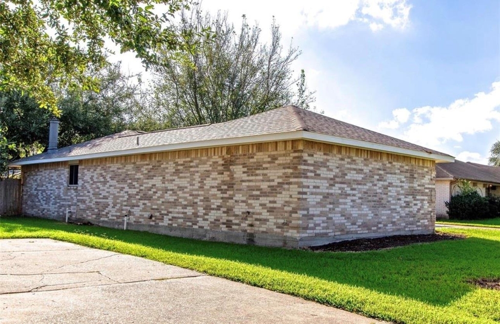 1342 Ambrosden Lane - Photo 2