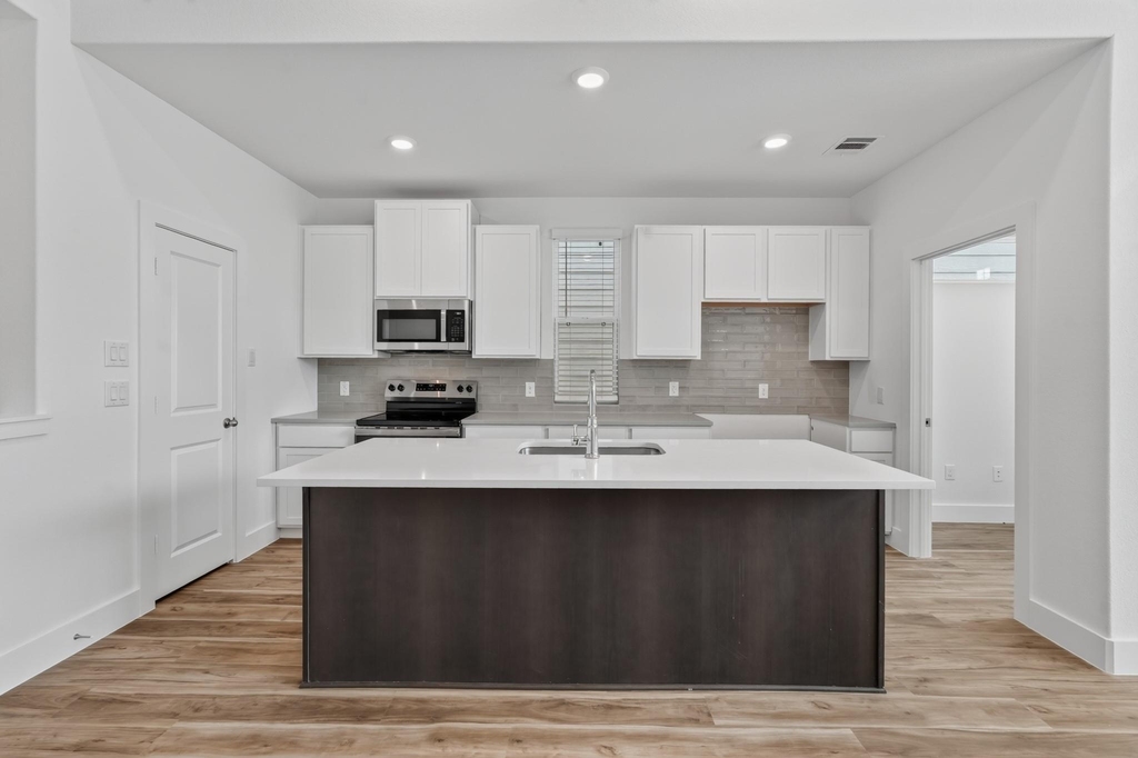6061 De Soto Street - Photo 14