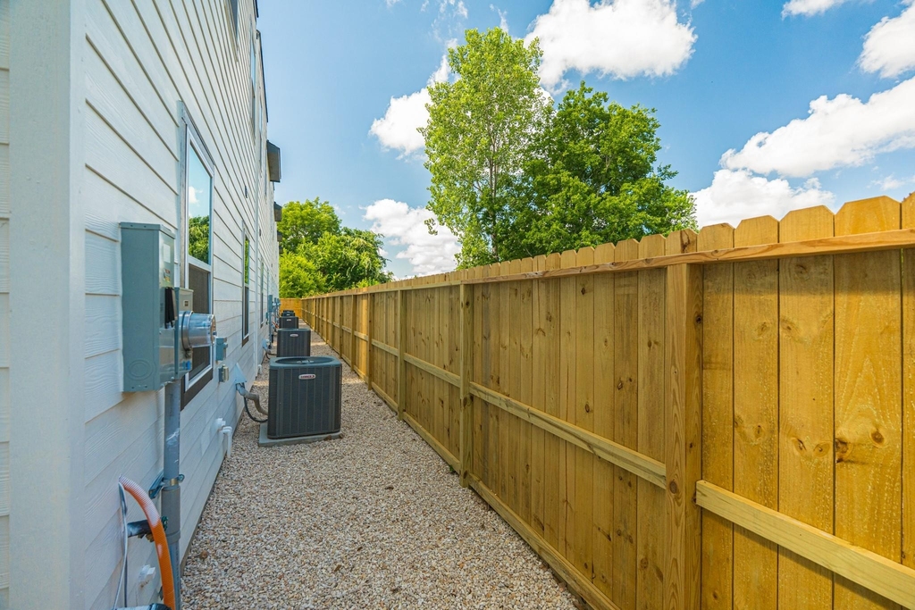 6061 De Soto Street - Photo 30
