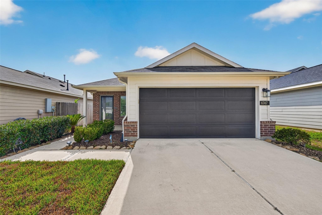 6747 Scarlet Sagebrush Street - Photo 0