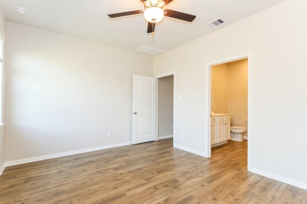 15643 Plum Brook Drive - Photo 7