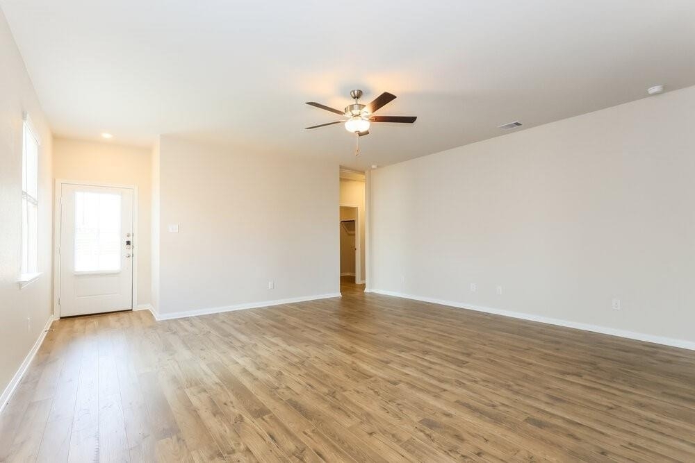 15643 Plum Brook Drive - Photo 2