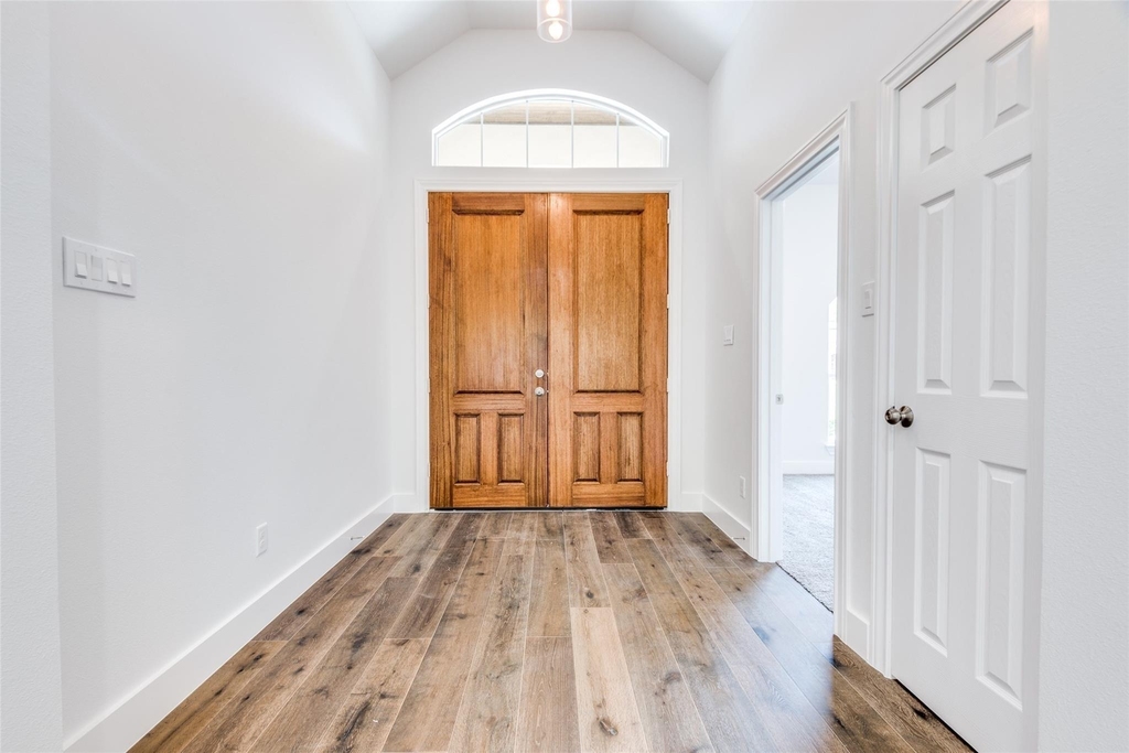 144 Monterrey Road - Photo 4
