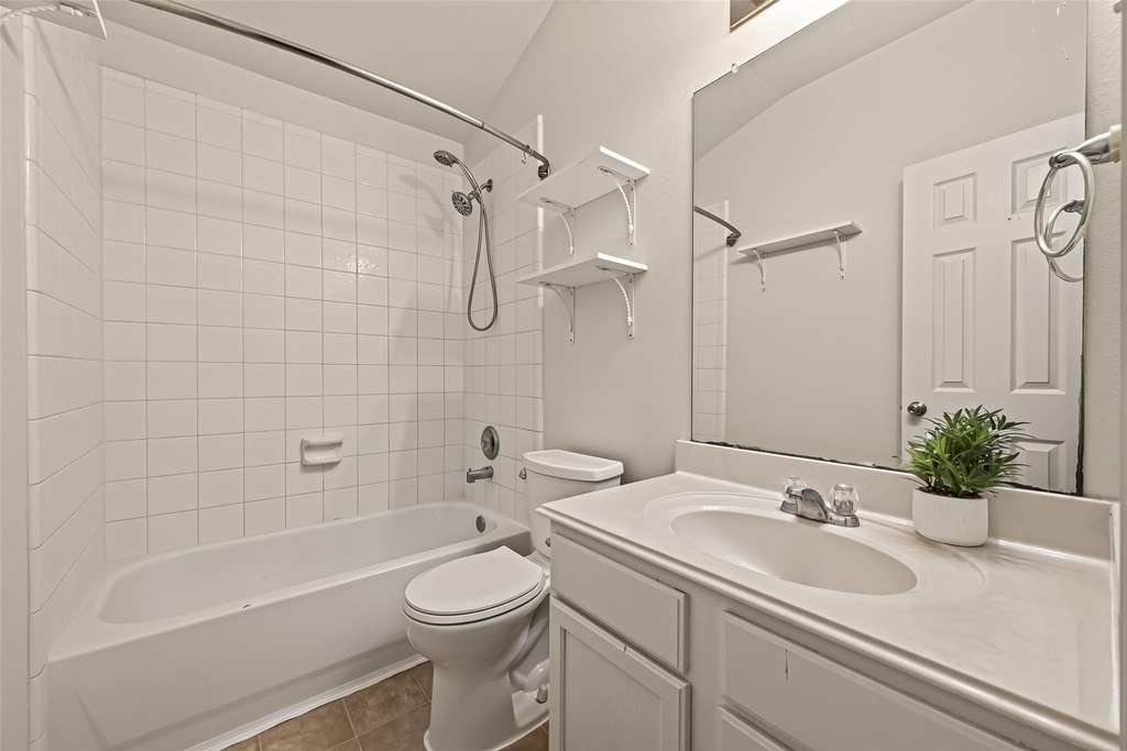 13109 Rippling Creek Lane - Photo 14