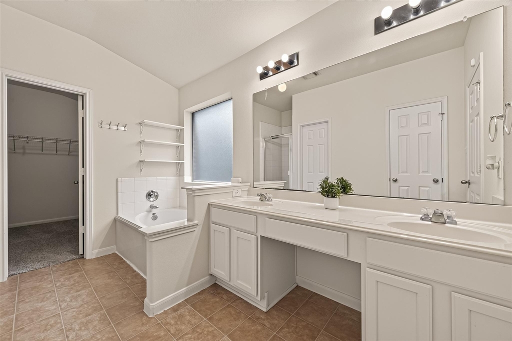 13109 Rippling Creek Lane - Photo 17