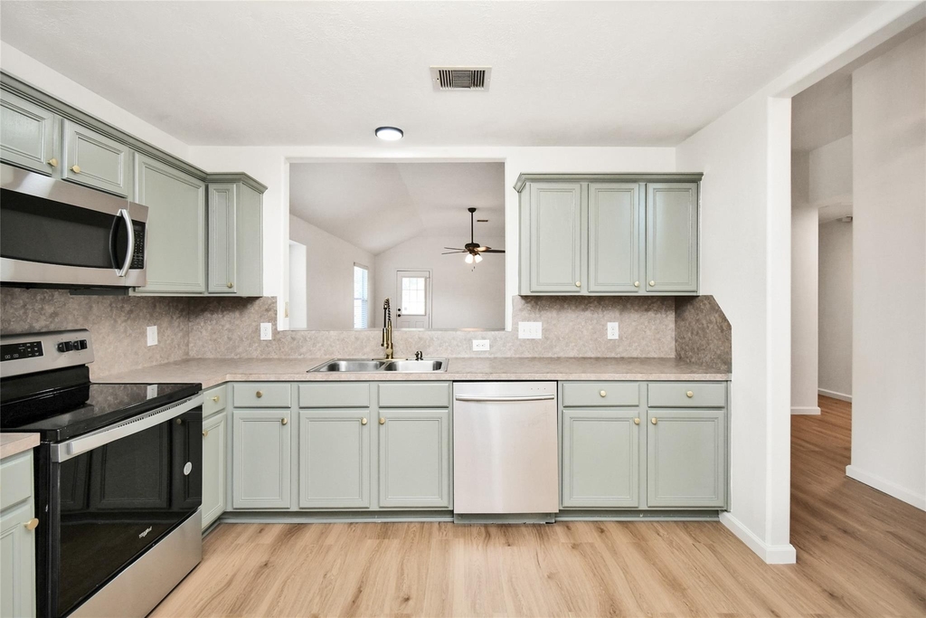 34552 Park Green - Photo 11