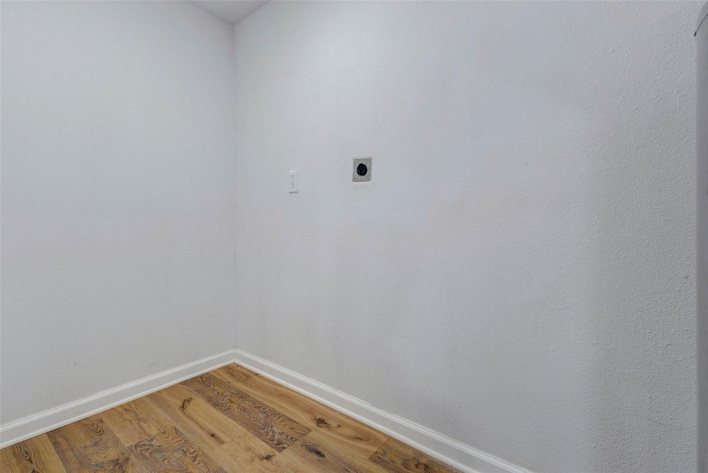 3205 Eastex Freeway - Photo 42