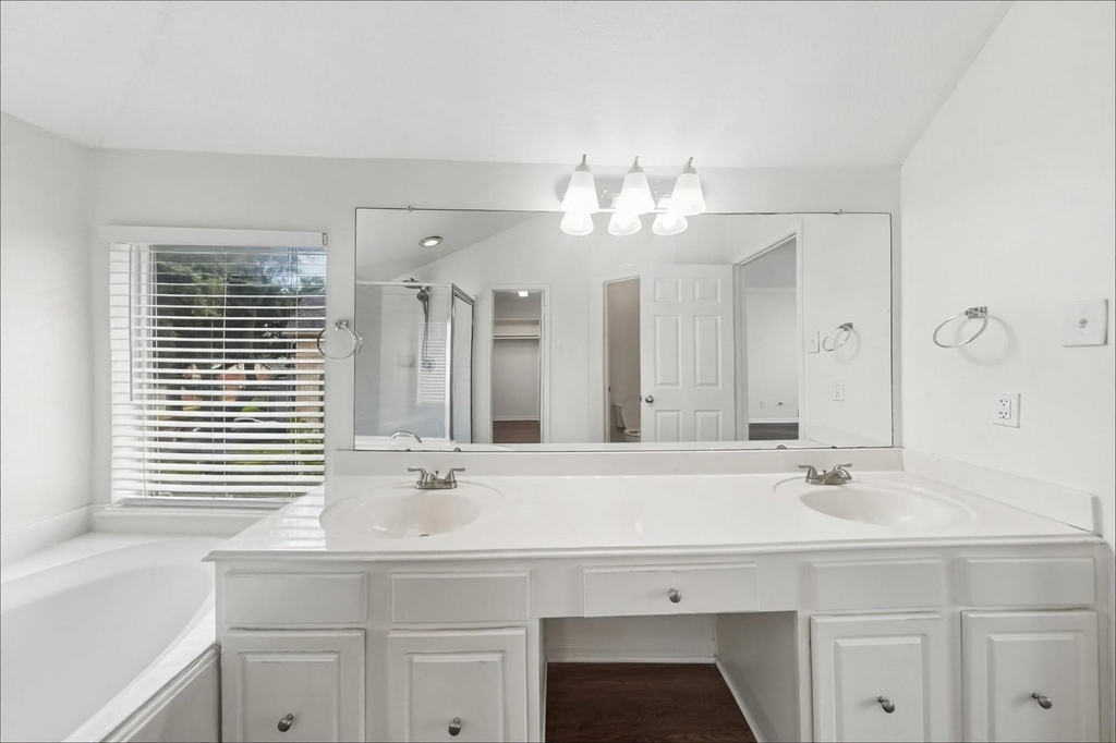 14614 Twisted Pecan Court - Photo 11