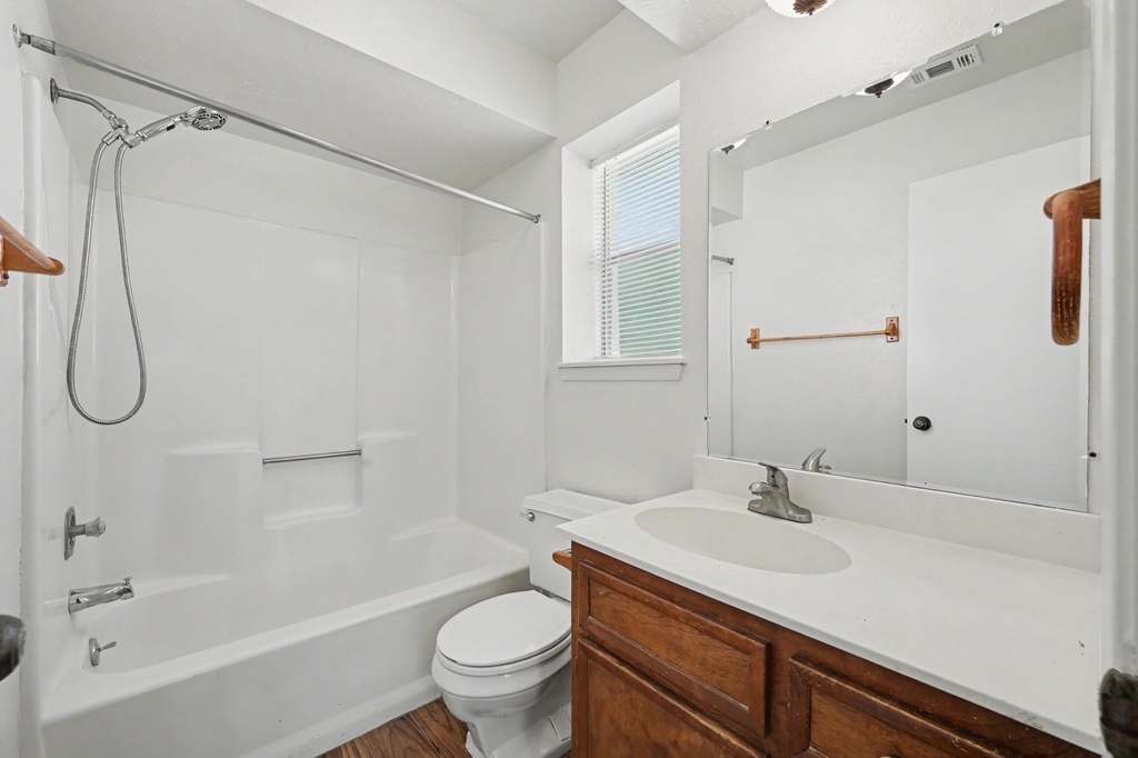 1605 Hazelwood Street - Photo 10