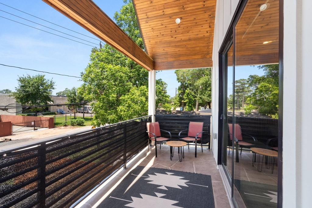 409 Blueberry Street - Photo 20