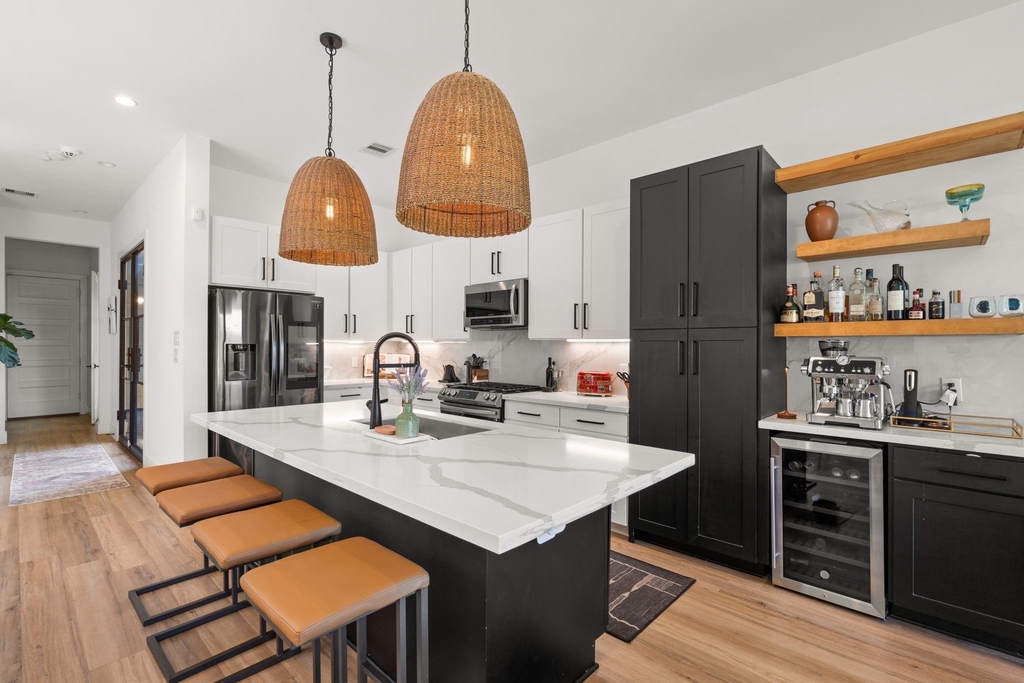 409 Blueberry Street - Photo 14