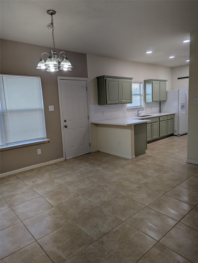 3919 Hollow Cove Lane - Photo 3