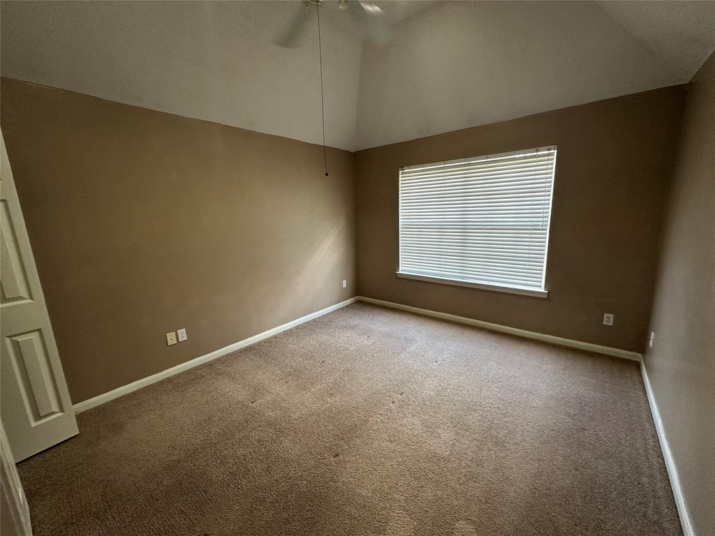 443 N Rivershire Drive - Photo 12