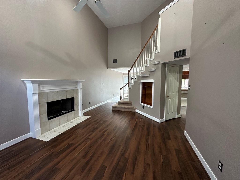 443 N Rivershire Drive - Photo 1