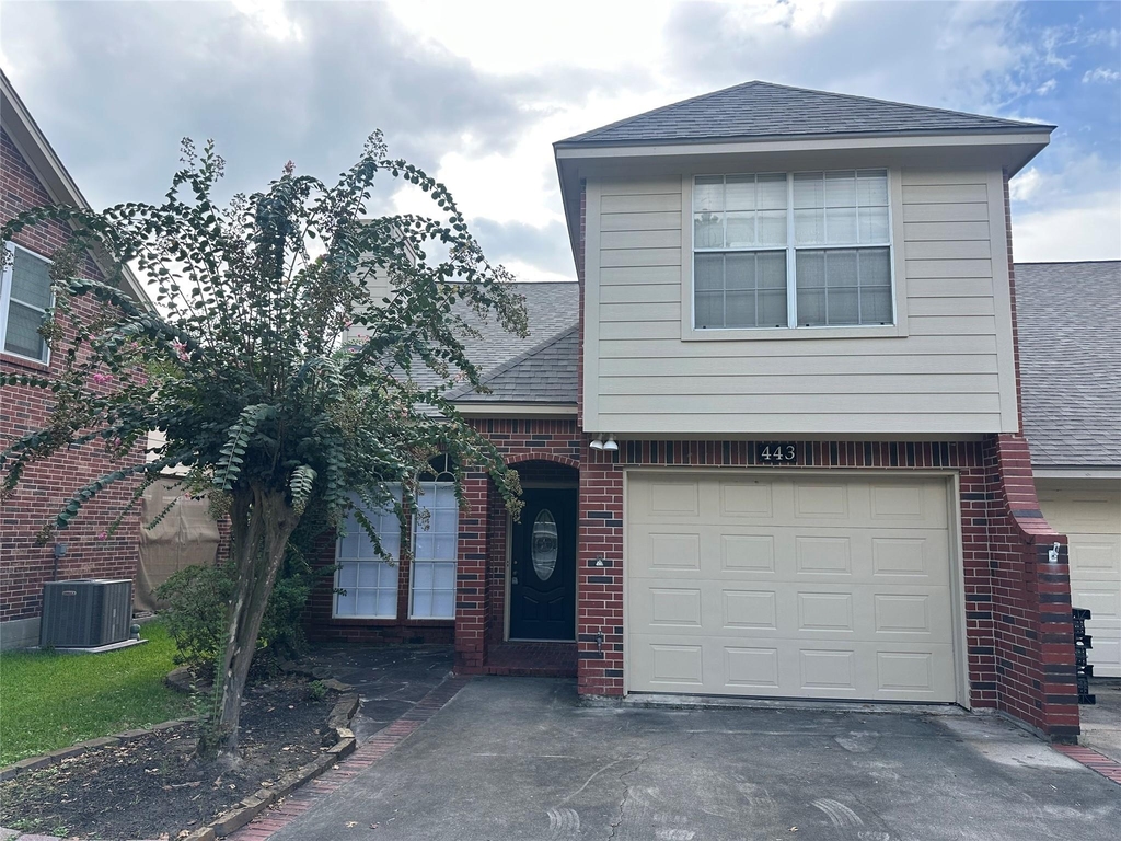 443 N Rivershire Drive - Photo 0