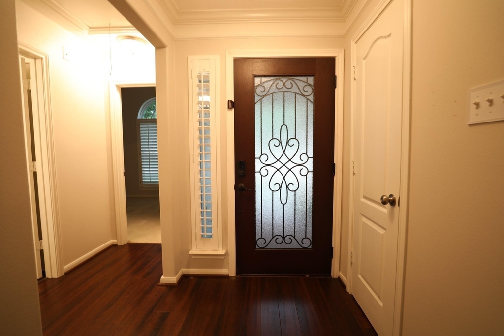 1715 Red Oak Terrace - Photo 6