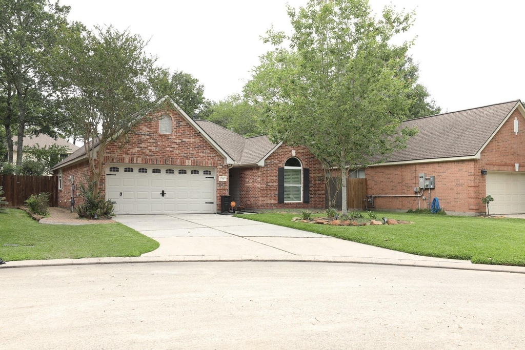 1715 Red Oak Terrace - Photo 3