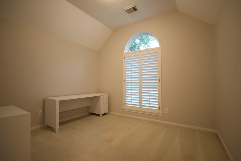 1715 Red Oak Terrace - Photo 21