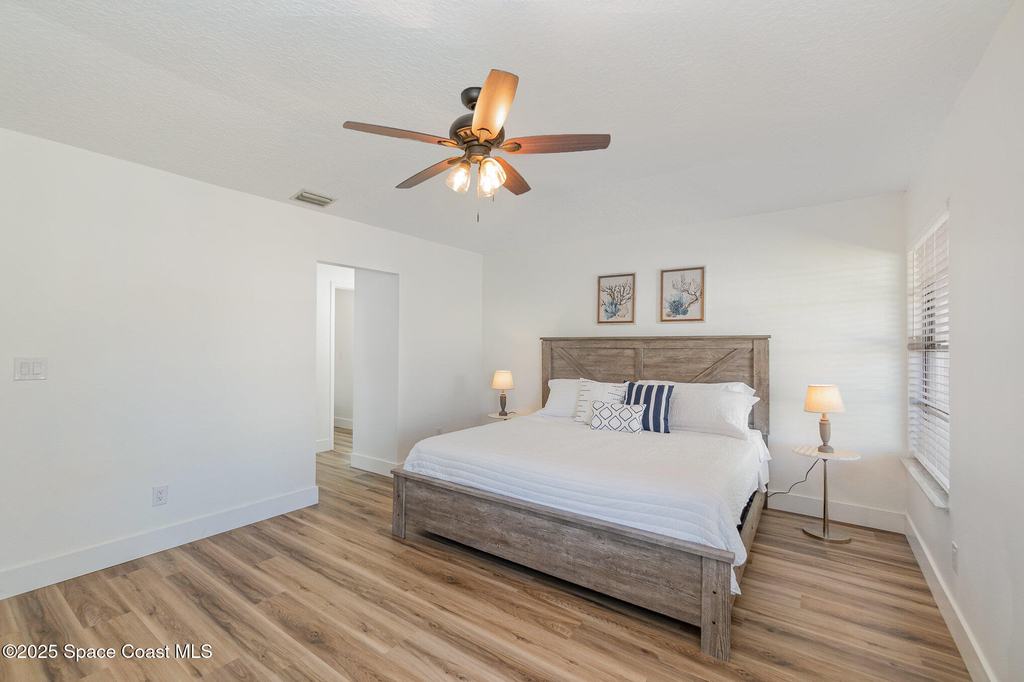 1905 Redwood Avenue - Photo 3