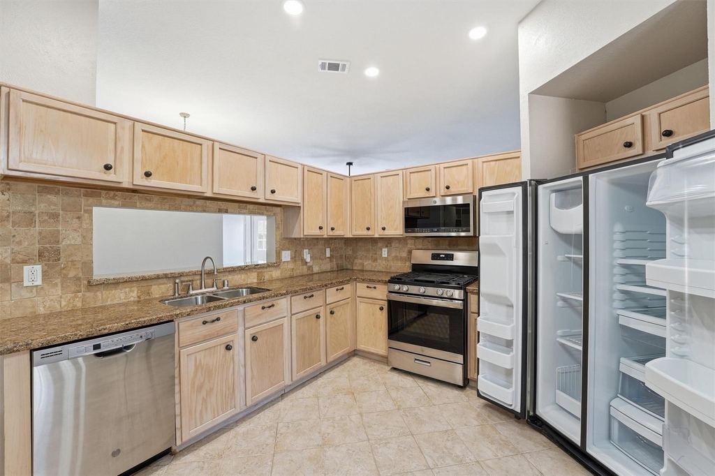 2618 Heatherknoll Drive - Photo 11